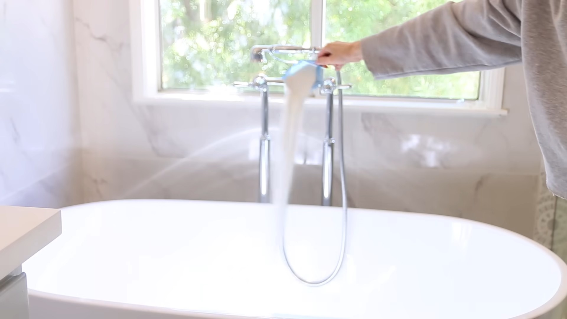 Housekeeping cleaning tips